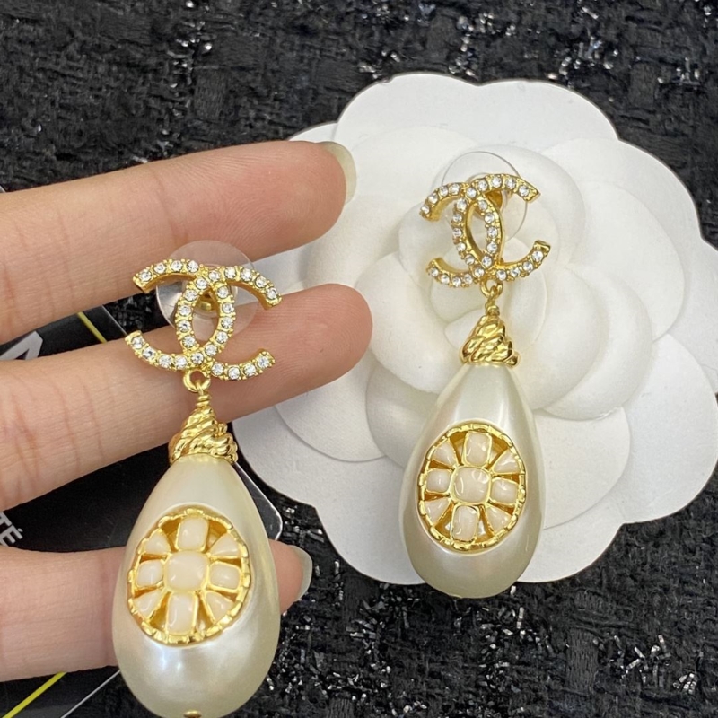 Ch**el earrings